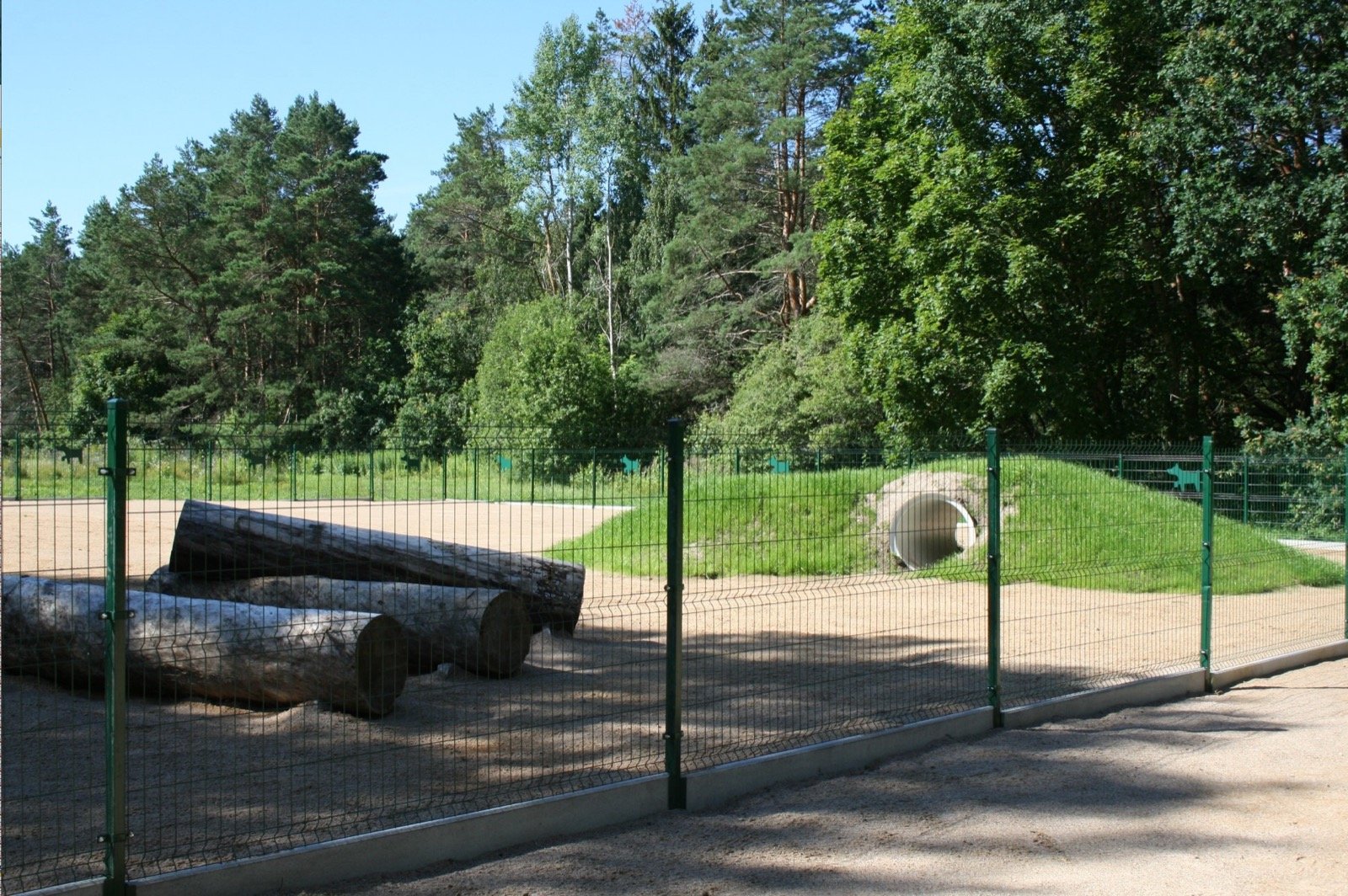 Popieriaus g. šunų vedžiojimo ir dresūros aikštelė — nuotrauka 3
