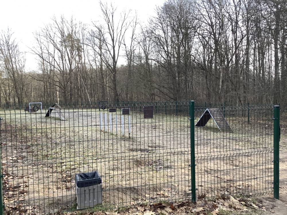 Žaliųjų Ežerų g. šunų dresūros aikštelė — nuotrauka 3